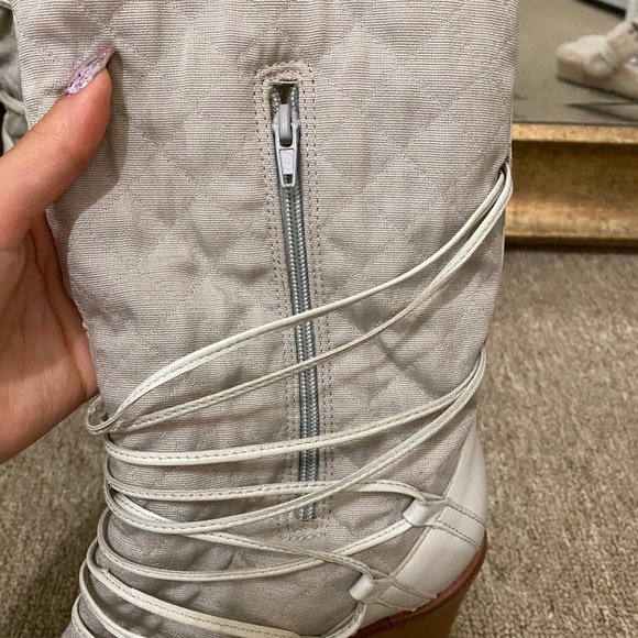 Jessica Simpson Winter Boots - Picture 5 of 9